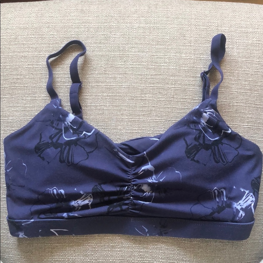 Sports bra